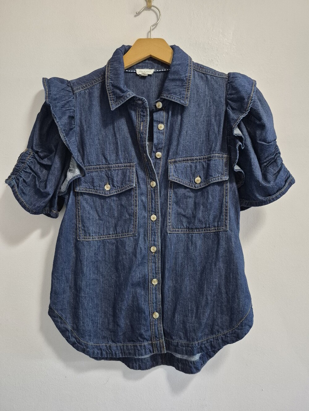 Pilcro Ozzi Ruffle-Sleeve Buttondown Denim Shirt Size Small - Picture 2 of 7